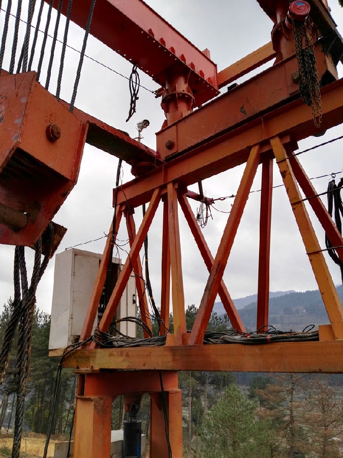 起重機安全監(jiān)控系統(tǒng)安裝現(xiàn)場圖五