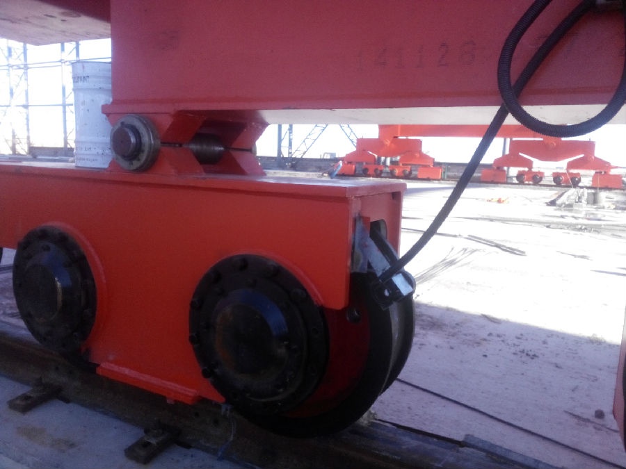 內(nèi)蒙古蘭石門式起重機安全監(jiān)控系統(tǒng)現(xiàn)場安裝圖十九