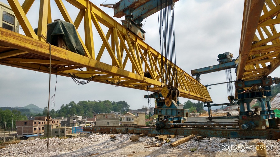 起重機(jī)安全監(jiān)控管理系統(tǒng)現(xiàn)場(chǎng)安裝案例